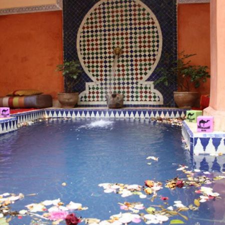 Riad Le Dromadaire Bleu By Weekome Marrakesh Luaran gambar