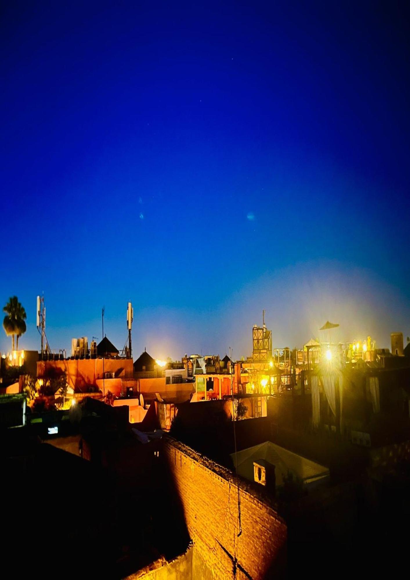 Riad Le Dromadaire Bleu By Weekome Marrakesh Luaran gambar