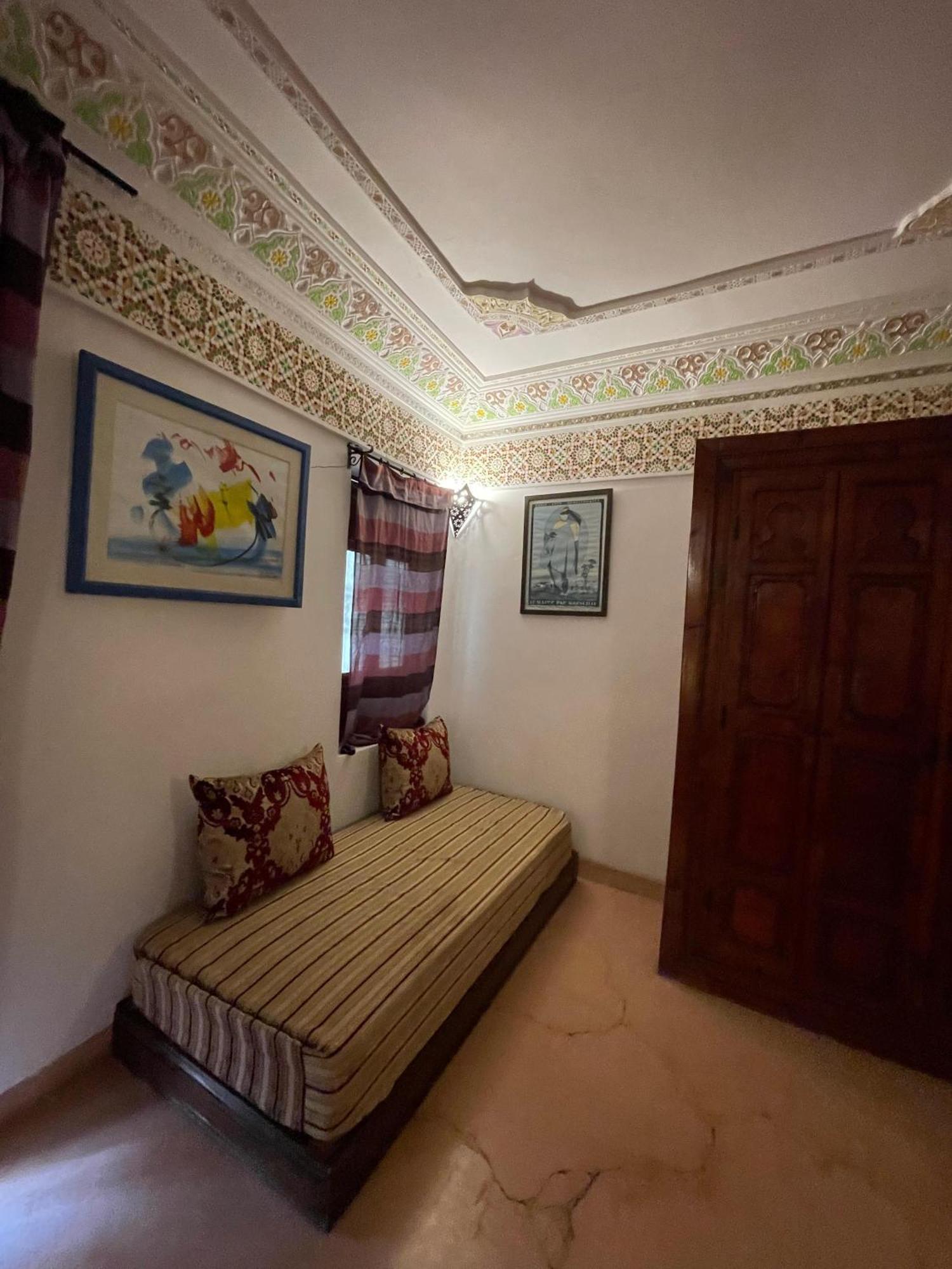 Riad Le Dromadaire Bleu By Weekome Marrakesh Luaran gambar