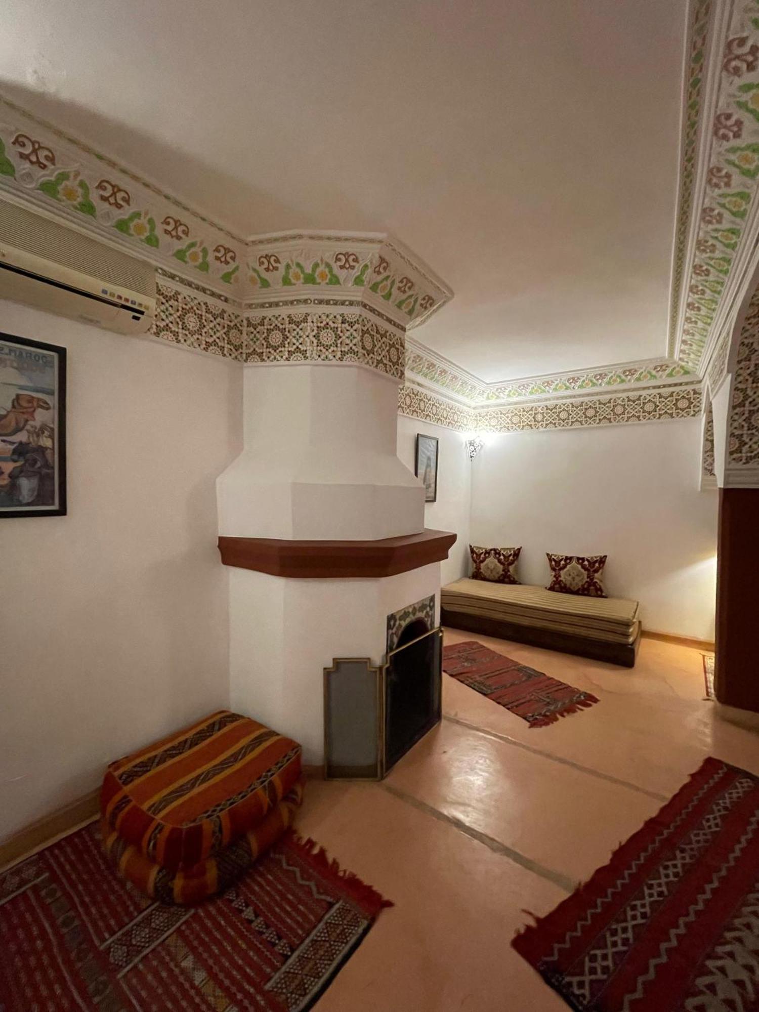 Riad Le Dromadaire Bleu By Weekome Marrakesh Luaran gambar
