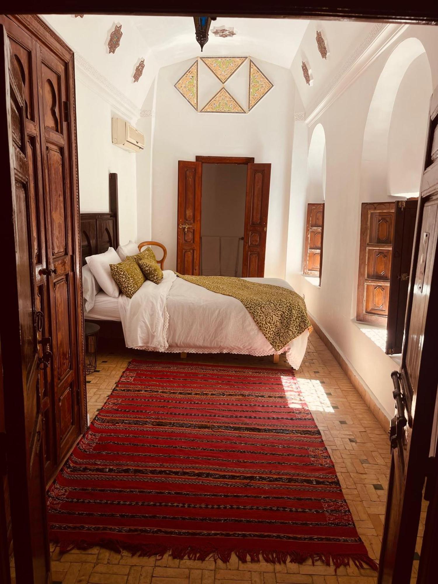 Riad Le Dromadaire Bleu By Weekome Marrakesh Luaran gambar